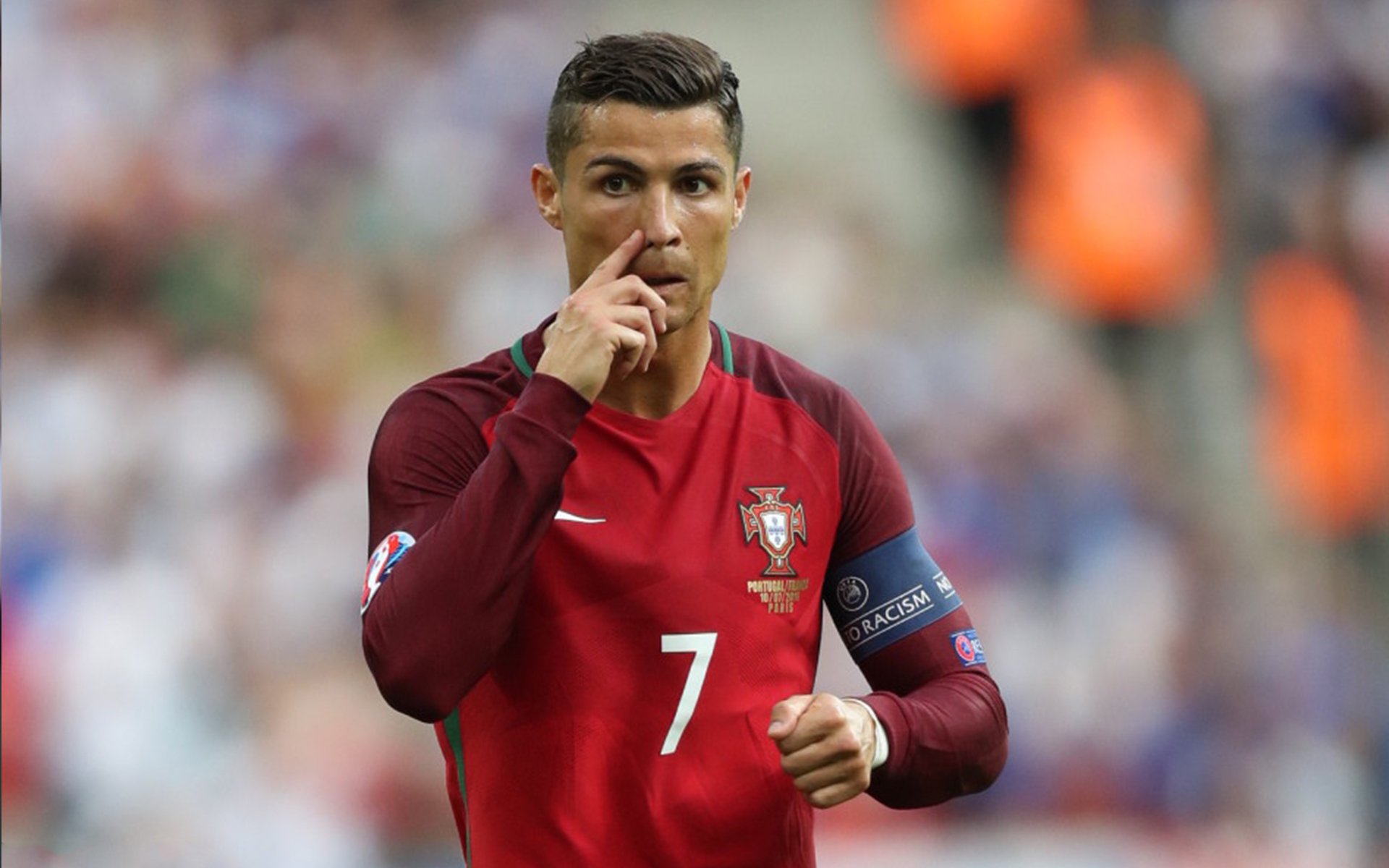 王者归来！穆古鲁扎三赛季高光点燃赛场，德国球迷激情沸腾，穆古鲁扎王者归来，三赛季高光点燃德国球迷激情